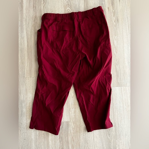 Duluth Trading Company Women's Plus Dry on the Fly Capris Rouge Red - Size 16 - Picture 8 of 10